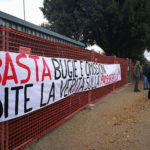 protesta casa pound firenze passerella isolotto (3)