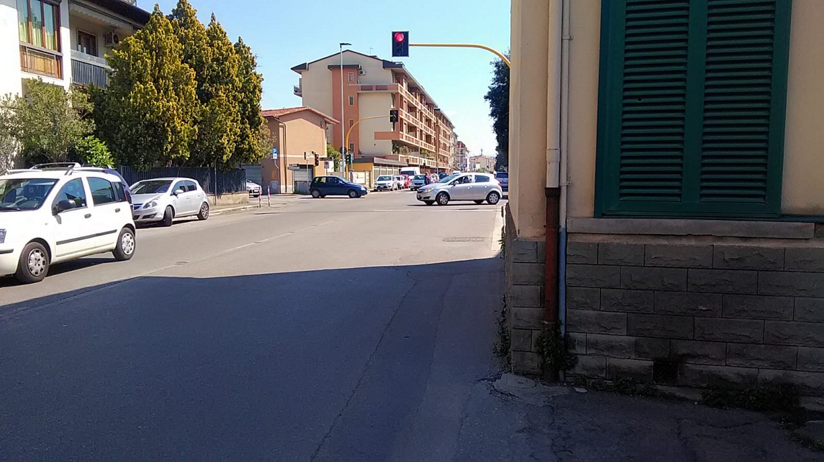 via baccio da montelupo senza maciapiede