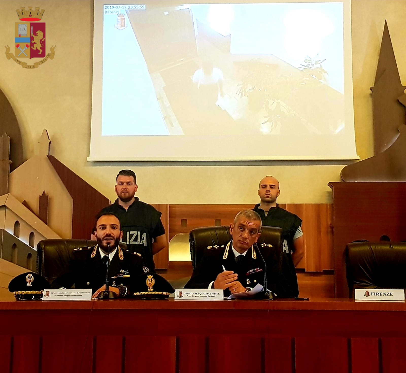 Gli uomini della Squadra Mobile, coordinati dal Vicequestore  aggiunto Alessandro Gallo