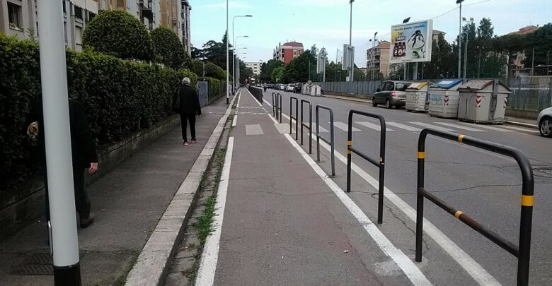 La pista ciclabile già esistente in via Modigliani