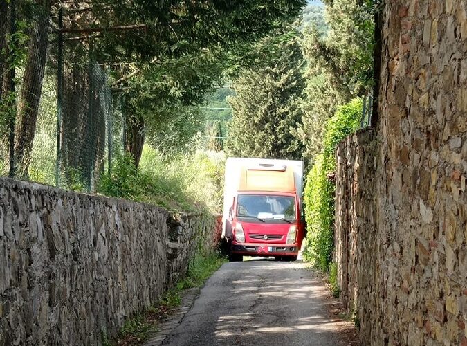 camion incastrato via della pescaia marignolle (5)