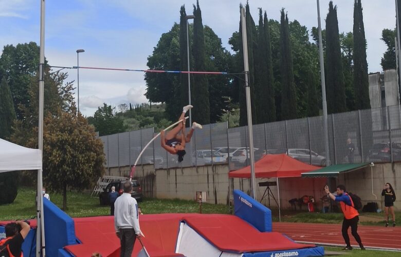 roberta bruni record salto con l'asta soffiano 2