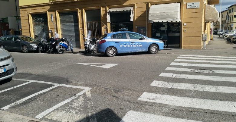Polizia in via Francavilla, immagine di archivio IsolottoLegnaia.it