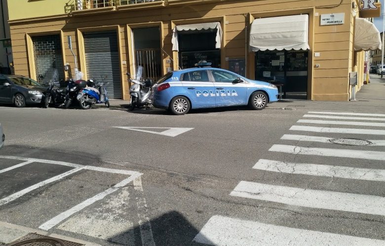 Polizia in via Francavilla, immagine di archivio IsolottoLegnaia.it