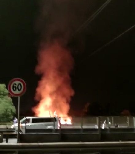 incendio ponte all'indiano firenze_Moment