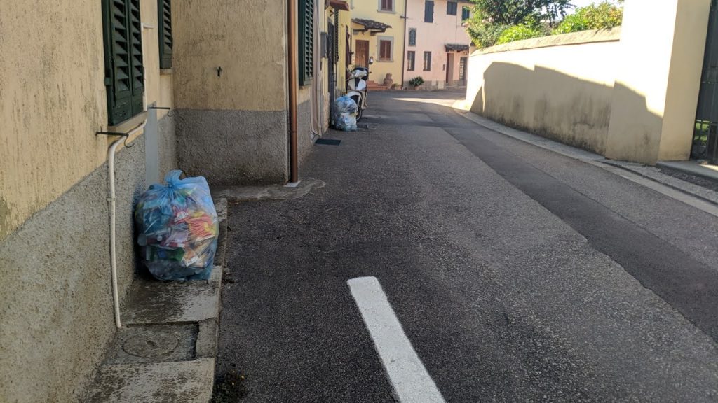 problemi raccolta porta a porta rifiuti ugnano mantignano (1)