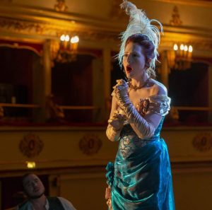 La Traviata, uno degli spettacoli portati a Scandicci da Moser