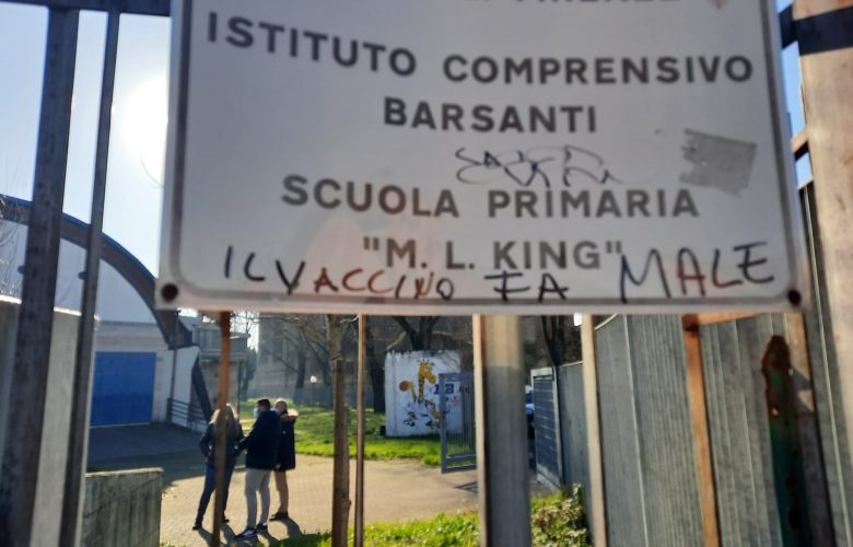 no vax Martin Luther King via canova (1)