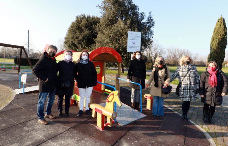 Al parco Argingrosso inaugurazione dei nuovi giochi inclusivi presente il vicesindaco  Alessia Bettini l’assessore all’ambiente Cecilia Del Re  il presidente del quartiere 4 Mirko Dormentoni, Valentina Borgoni  dell’associazione Gabriele Borgoni Onlus e Alessandra Bandini fondazione cassa di Risparmio Firenze.
Foto CGE Fotogiornalismo