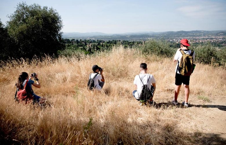 Una delle uscite fotografiche per ragazzi di Chiara Mancini, sulle prime colline di Firenze
