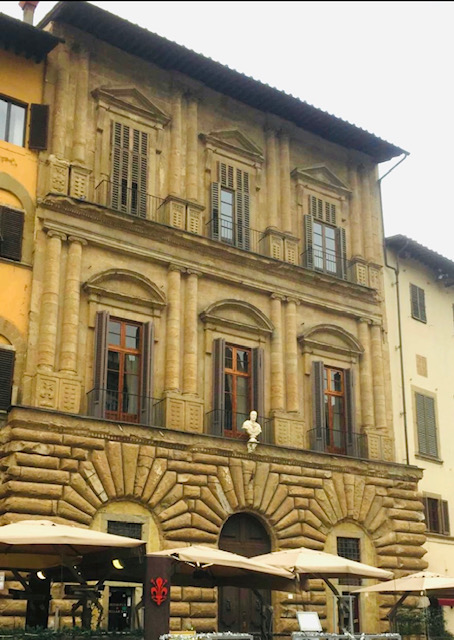 Architetto sconosciuto, Palazzo Uguccioni, metà XVI secolo, Firenze, Piazza della Signoria.
