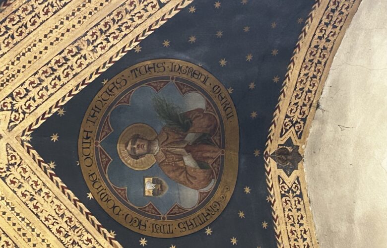 San Lorenzo, particolare degli affreschi nella volta presbiteriale.